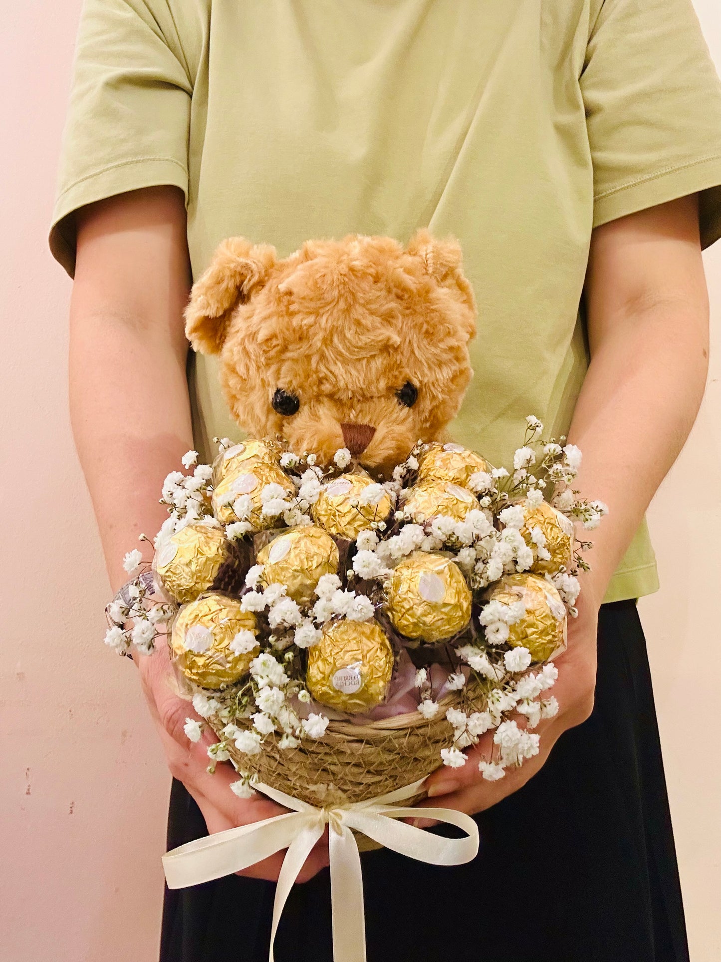 Huggy Bear chocolate basket